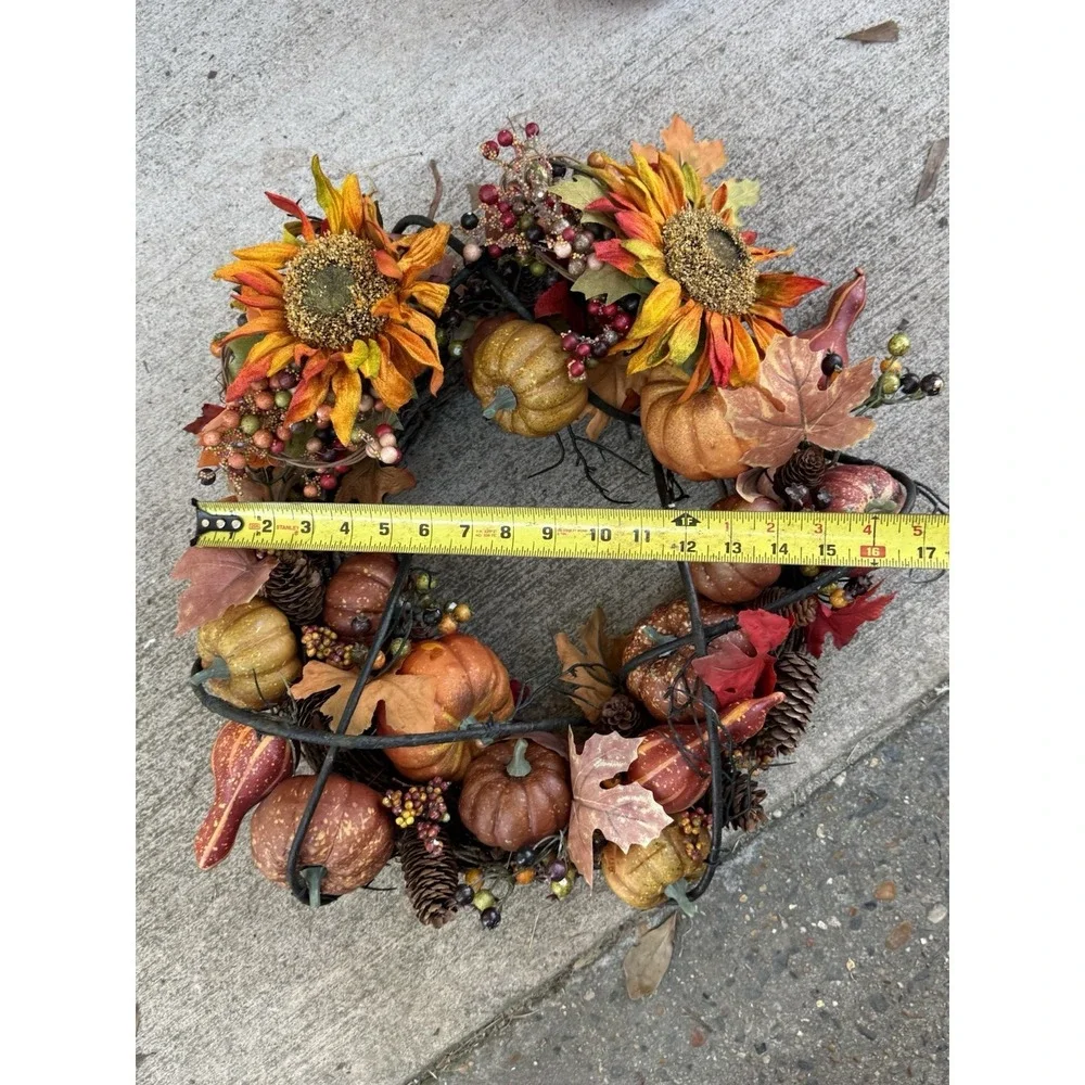 Vine Autumn Sunflower Gourds Wreath Measures 17